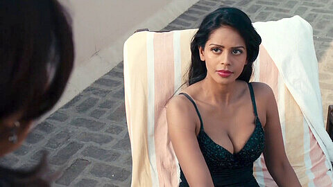 Hot Bollywood Actress Sex Scene